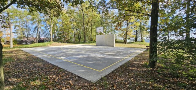 Novostavba víceúčelového dětského hřiště na parc.č. 3073/1 v k.ú. Hvozdec u Lišova