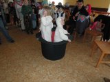 Představení masek na dětském maškarním karnevalu Bob a Bobek