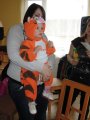 Představení masek na dětském maškarním karnevalu - tygřík